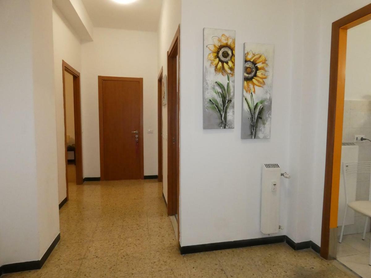Down Town Cesar Apartman La Spezia Kültér fotó