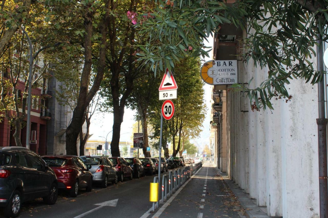 Down Town Cesar Apartman La Spezia Kültér fotó